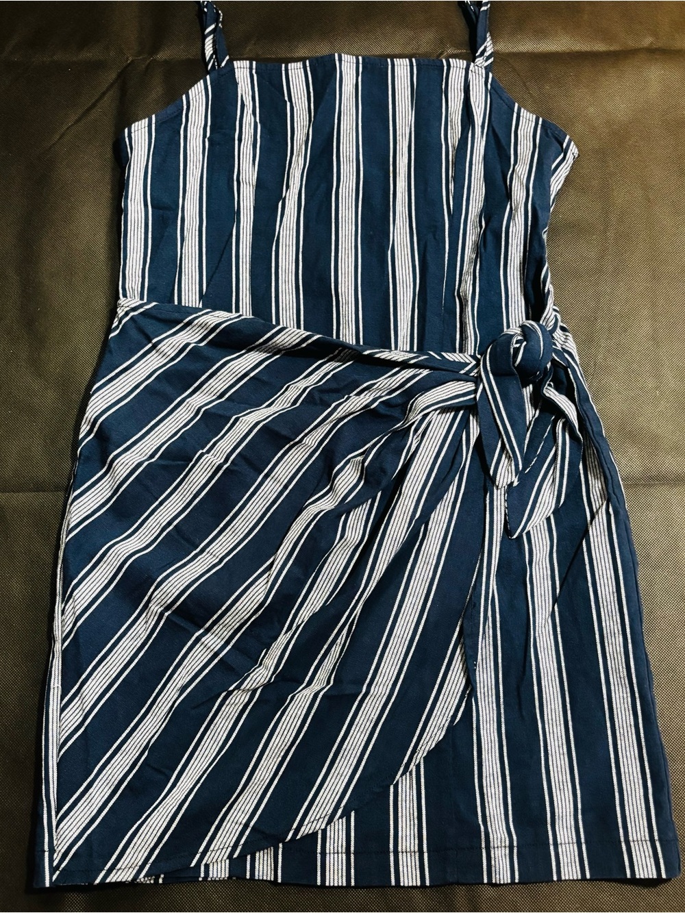Forever 21 White & Navy Blue Striped Mini Dress Wrap Waist Size Medium